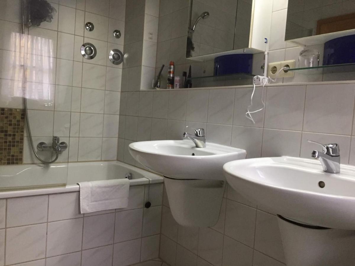 Hotel Garni Wiestor Uberlingen Extérieur photo