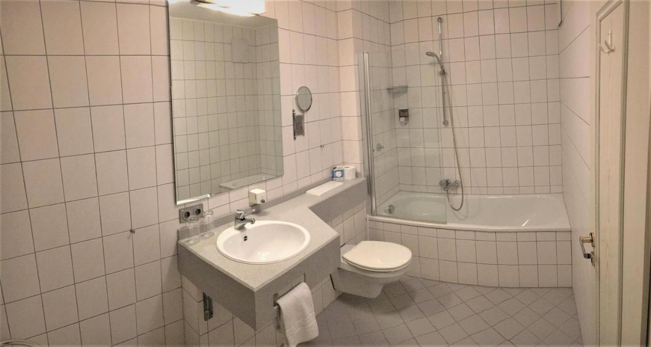Hotel Garni Wiestor Uberlingen Extérieur photo