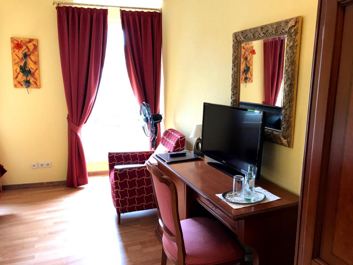 Hotel Garni Wiestor Uberlingen Extérieur photo