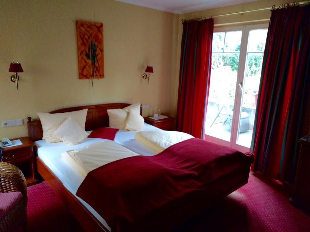 Hotel Garni Wiestor Uberlingen Extérieur photo