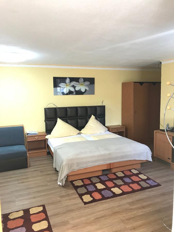 Hotel Garni Wiestor Uberlingen Extérieur photo